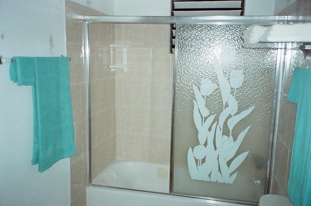 Boston Beach Guesthouse 포트안토니오 외부 사진