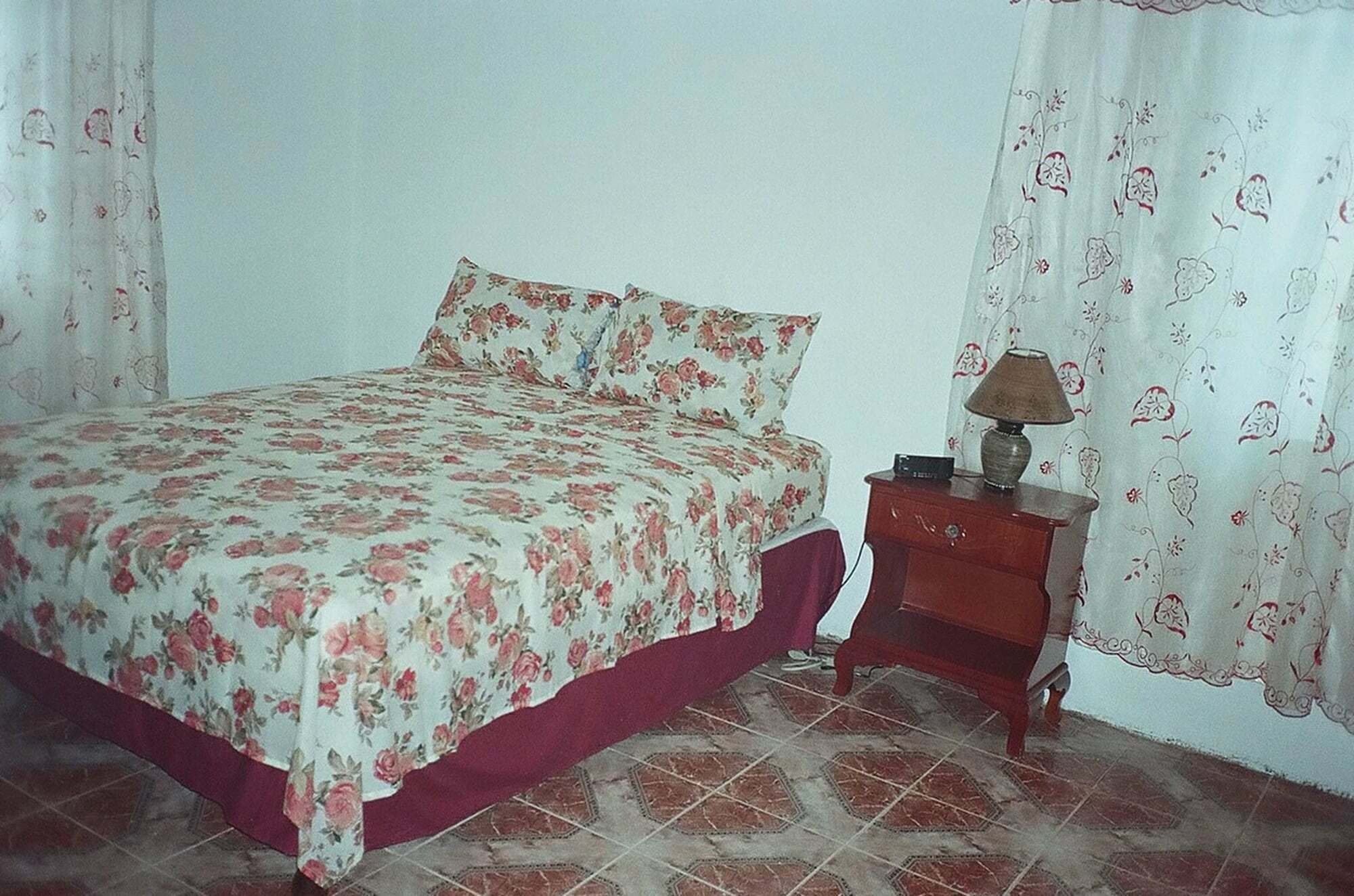 Boston Beach Guesthouse 포트안토니오 외부 사진